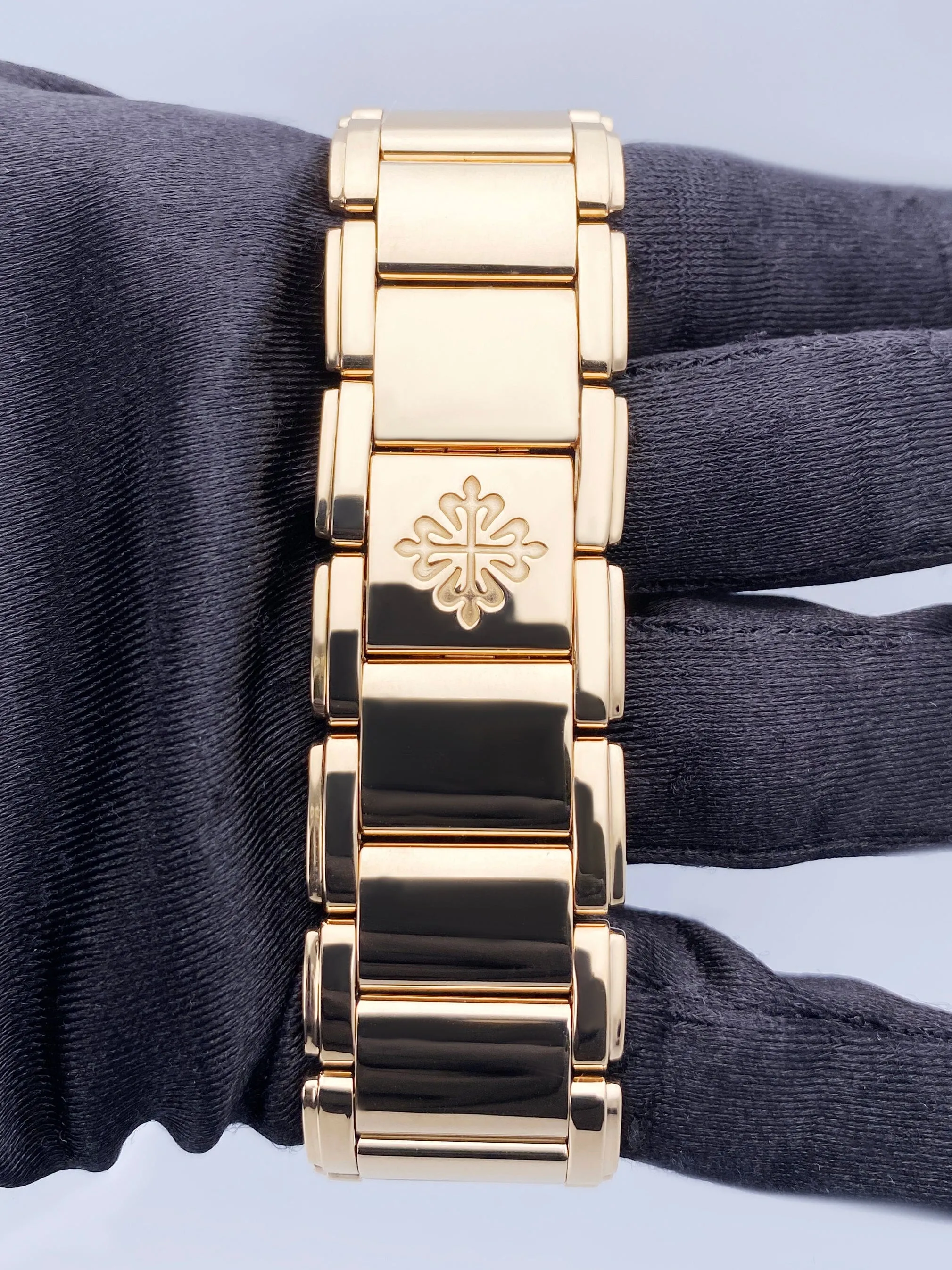 Patek Philippe Twenty-4 4910/11 Black Dial Ladies Watch