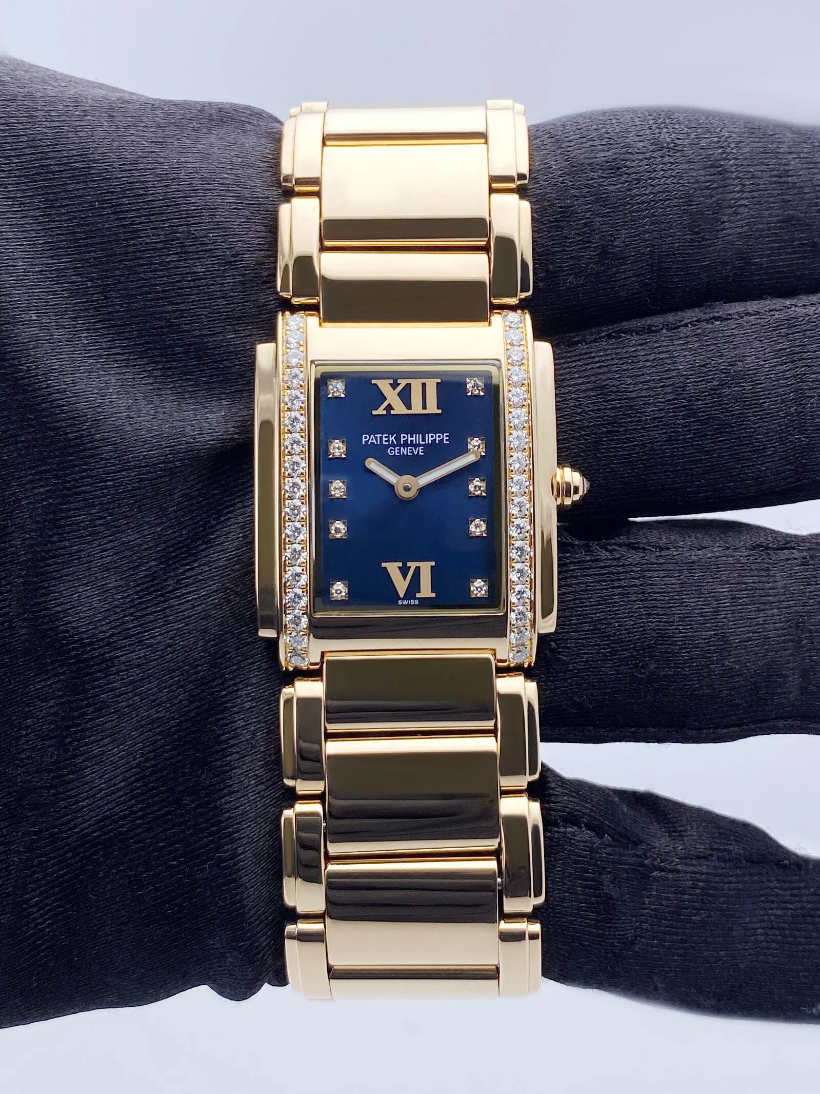 Patek Philippe Twenty-4 4910R Blue Dial Ladies Watch