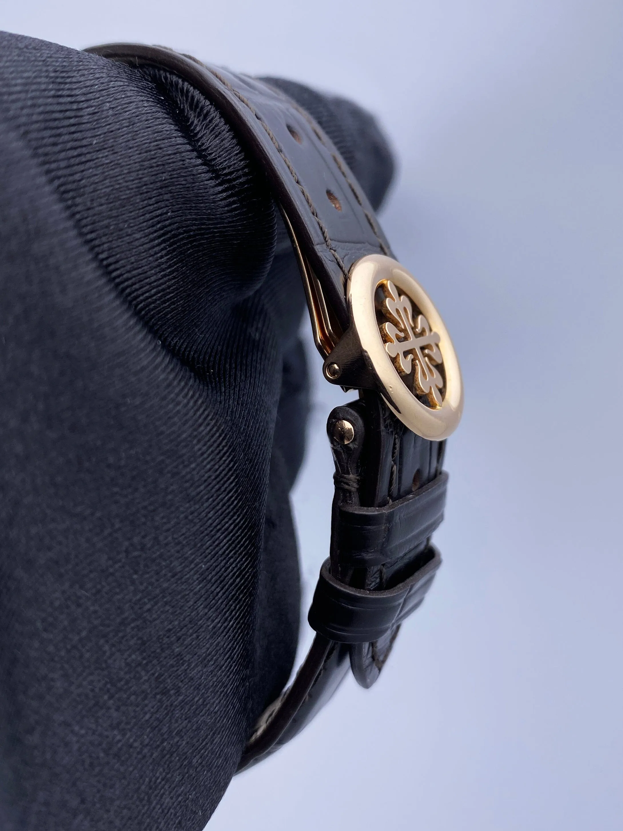 Patek Philippe World Time 5130R 18K Rose Gold Mens Watch