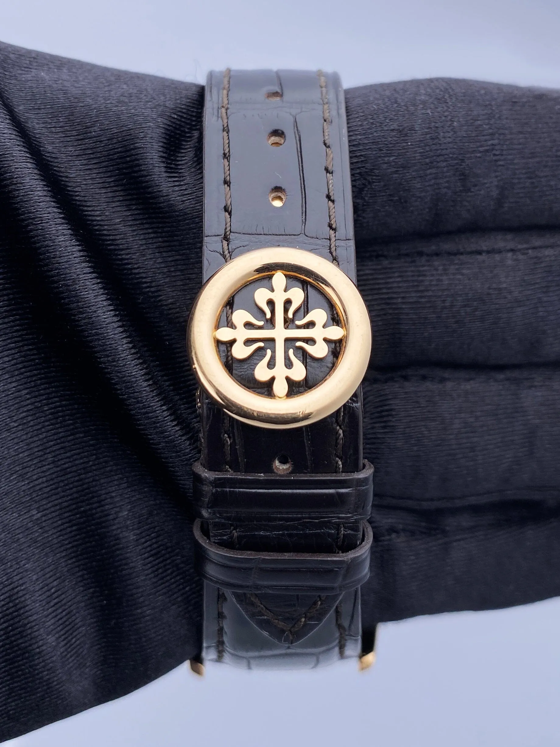 Patek Philippe World Time 5130R 18K Rose Gold Mens Watch