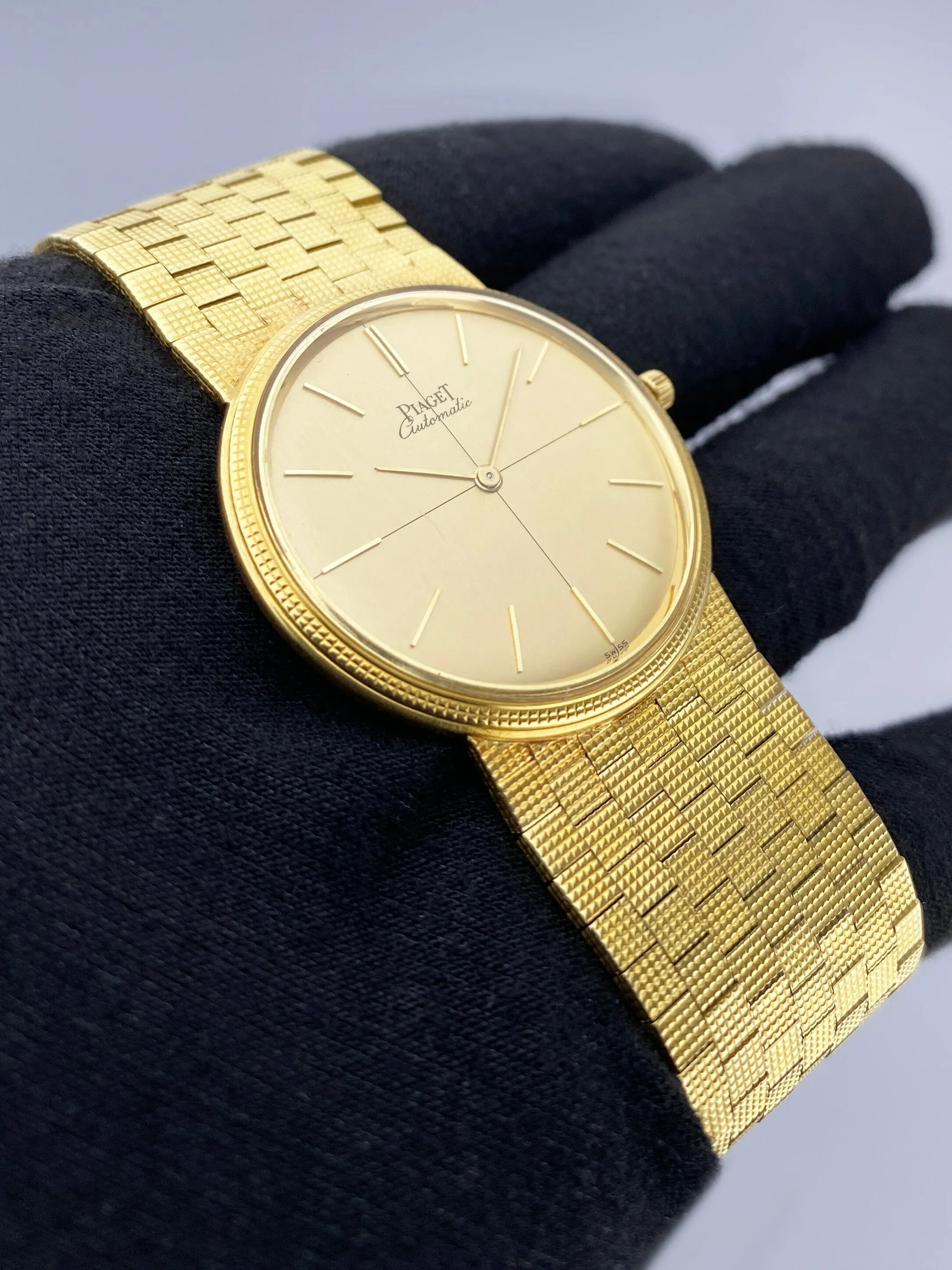 Piaget 12301 C 4 Champagne Dial 18K Yellow Gold Mens Watch