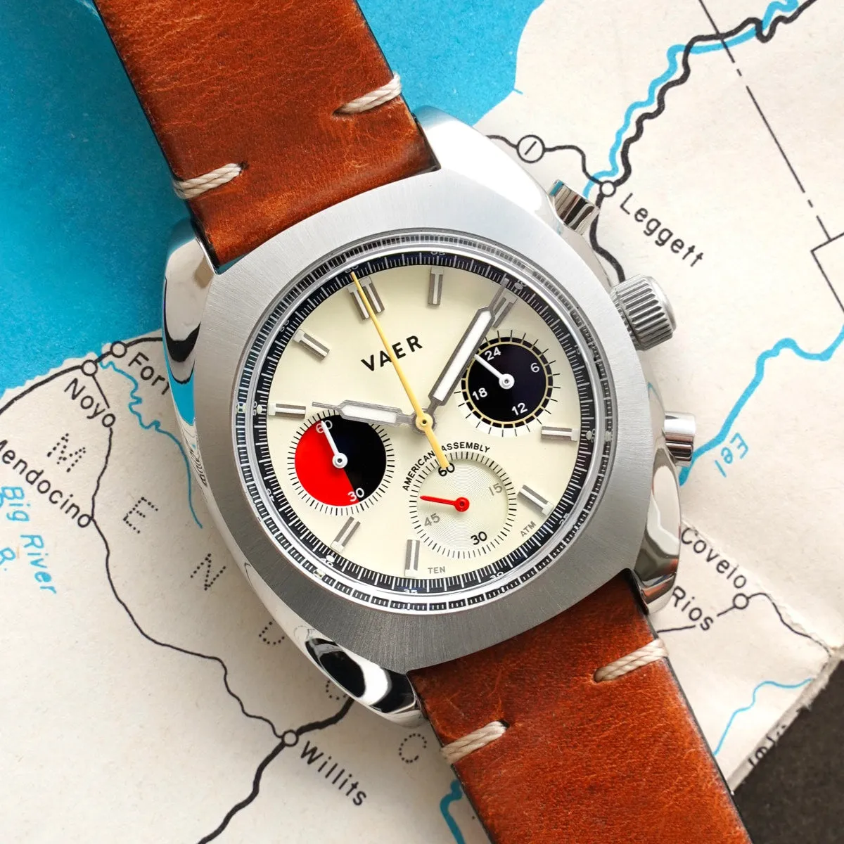 R1 USA Racing Chronograph - Cream 42mm