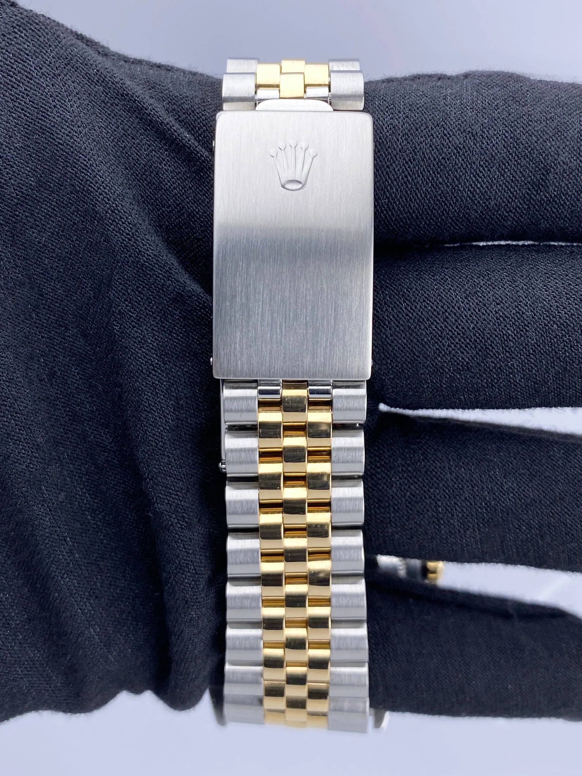 Rolex Datejust 16233 Champagne Dial Mens Watch