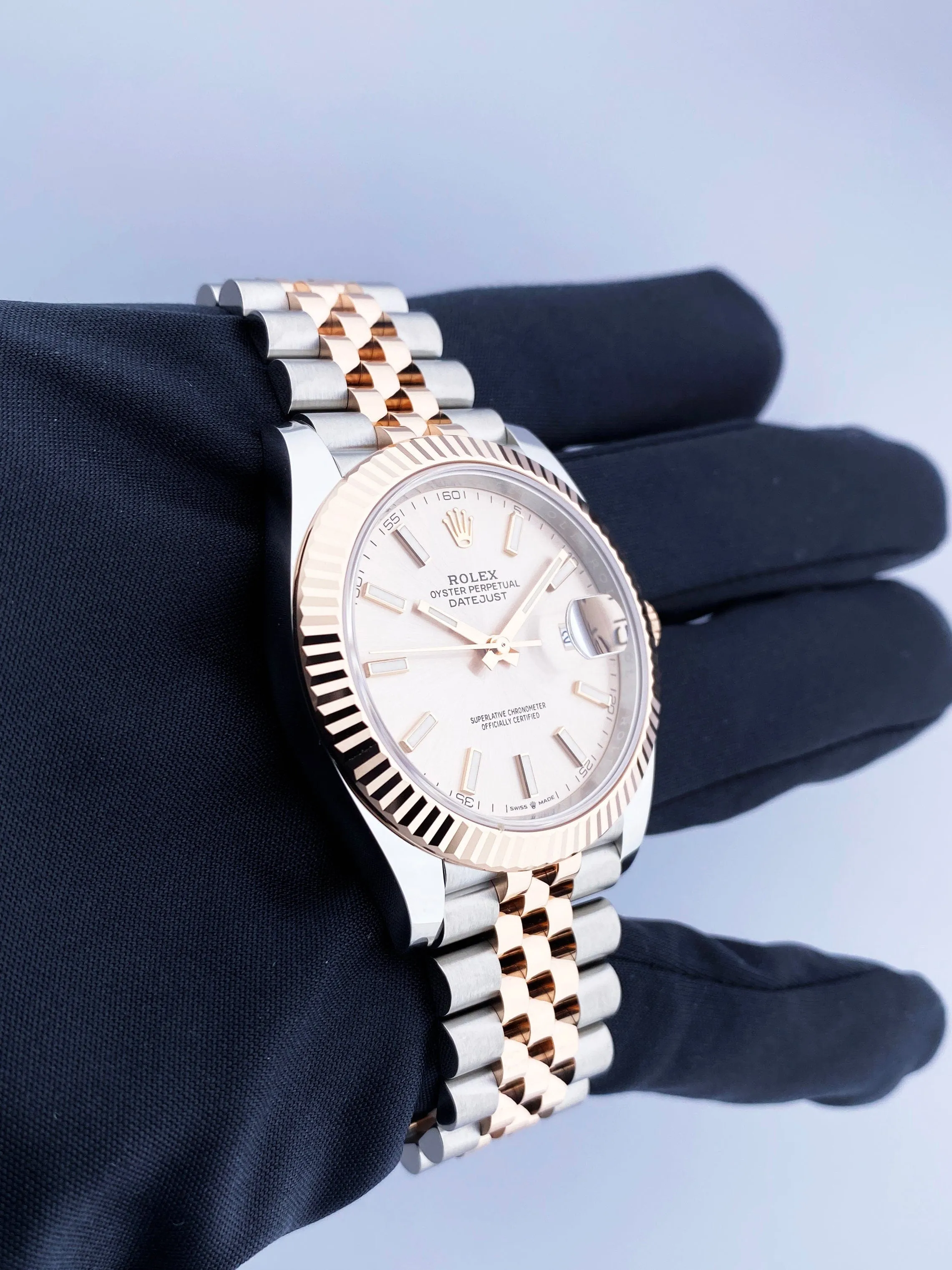 Rolex Datejust 41 126331 Sundust Dial Rose Gold Mens Watch Box Papers