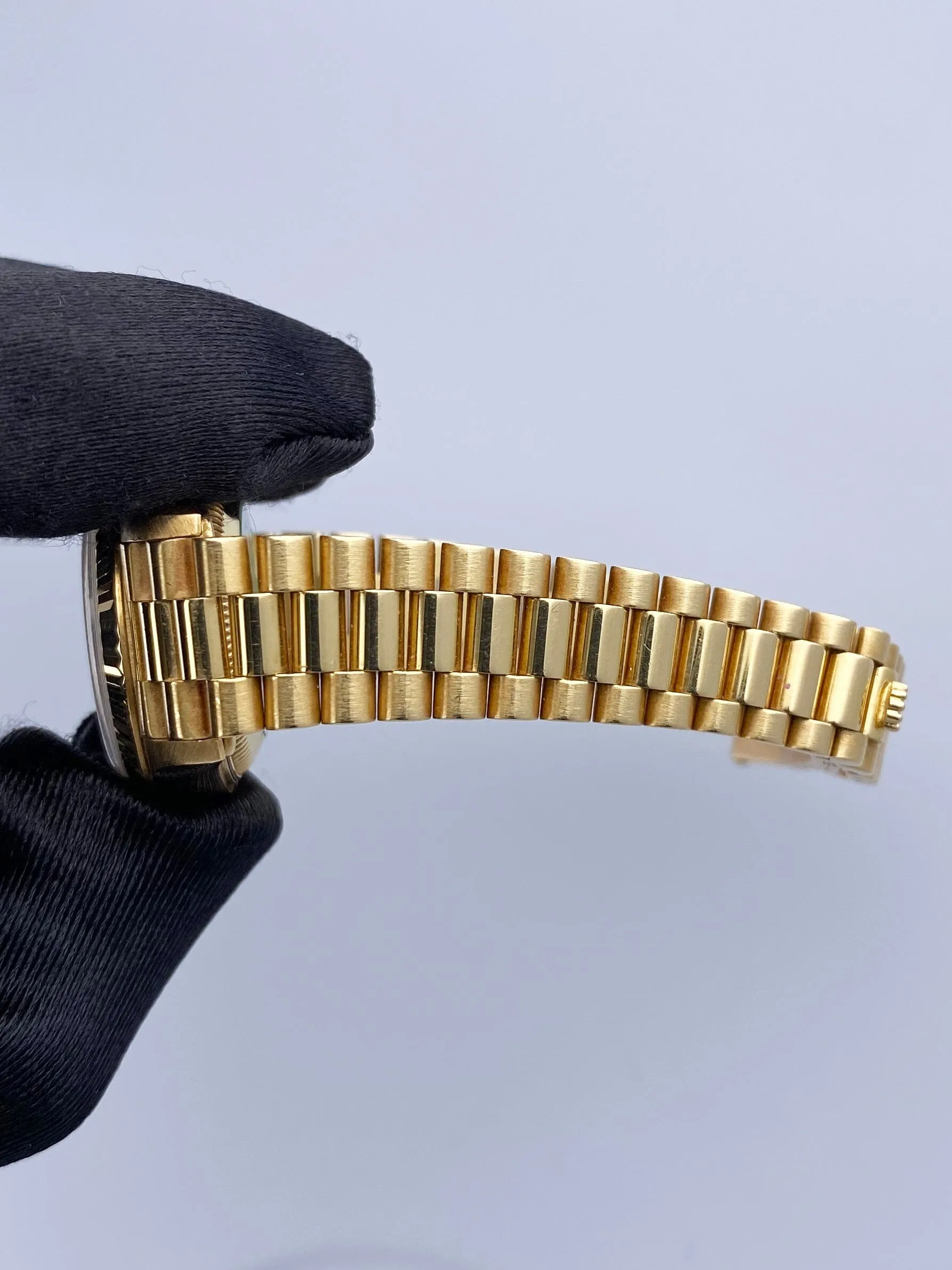 Rolex Datejust 69178 Diamond Dial 18K Yellow Gold Ladies Watch