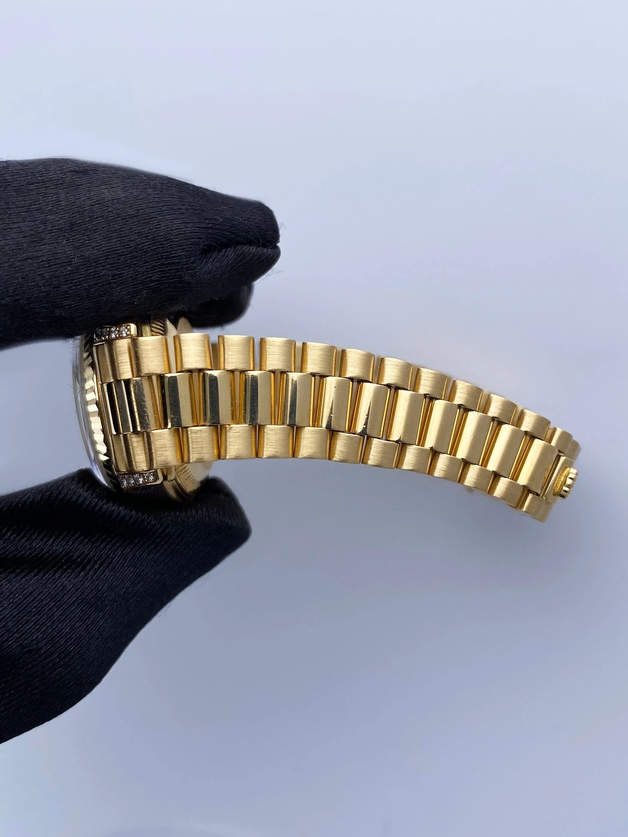 Rolex Datejust 69238 MOP Dial Ladies Watch Box Papers