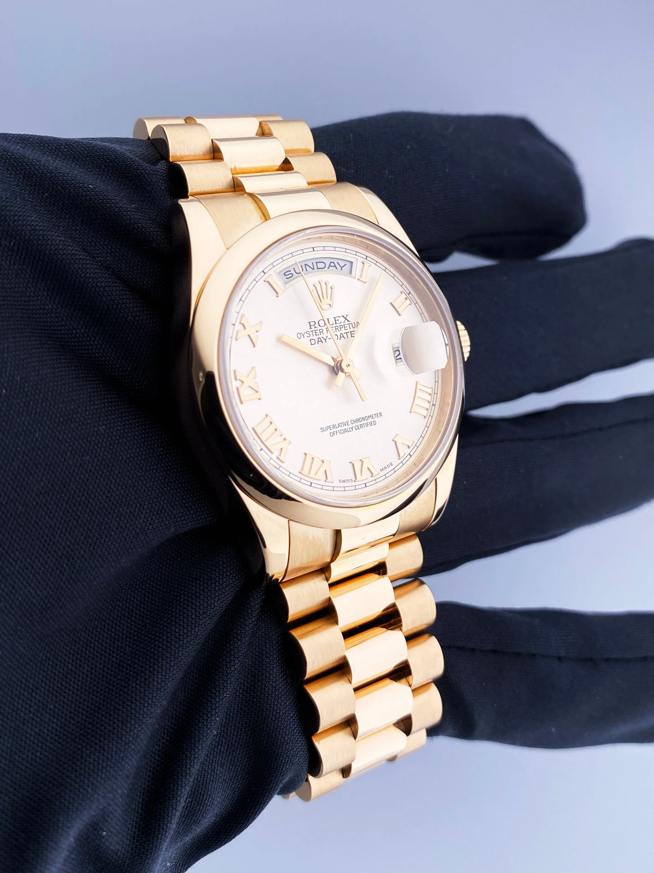 Rolex Day Date 118205 18K Rose Gold Mens Watch