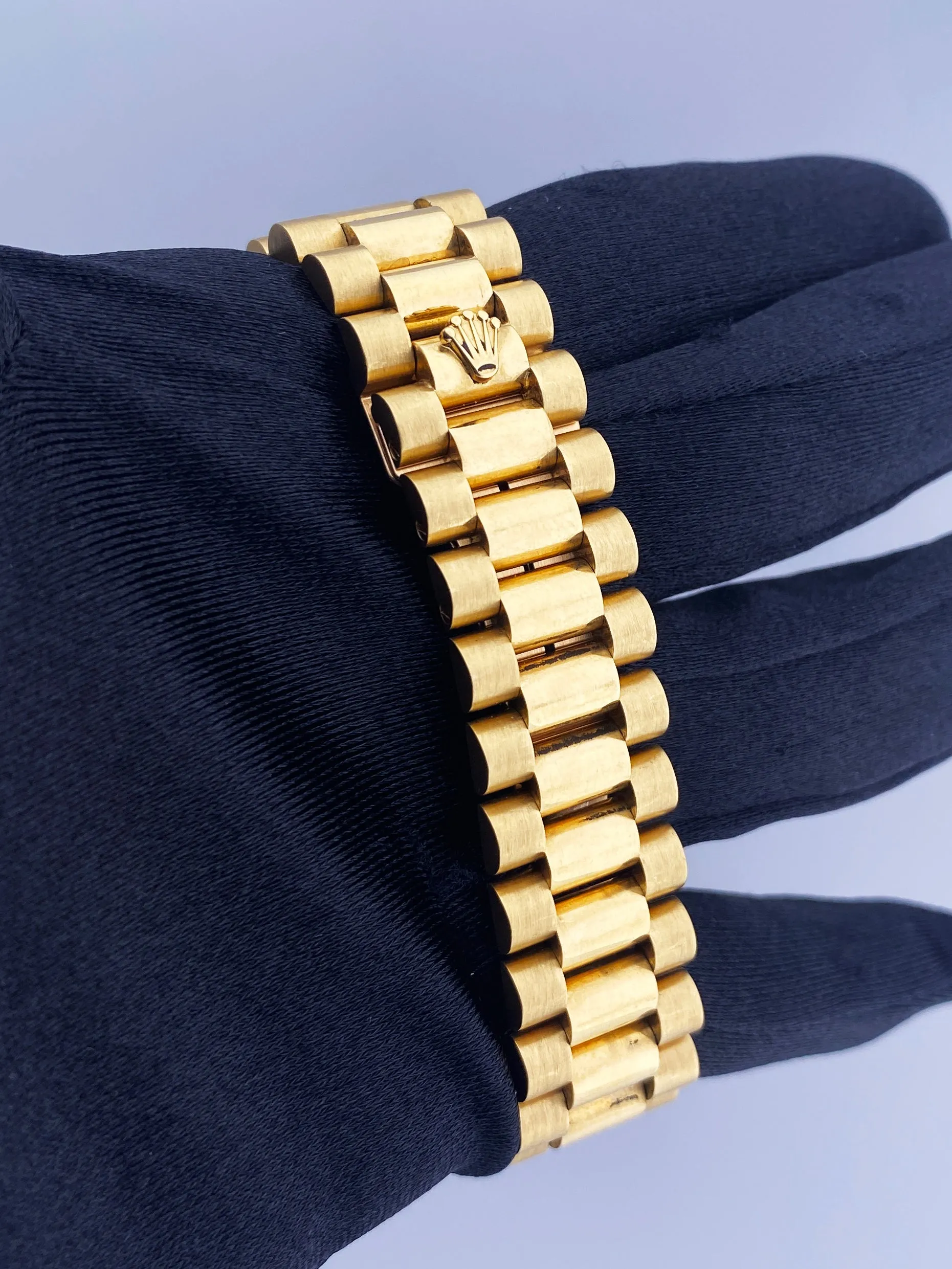 Rolex Day Date 18238 Diamond Dial Mens Watch