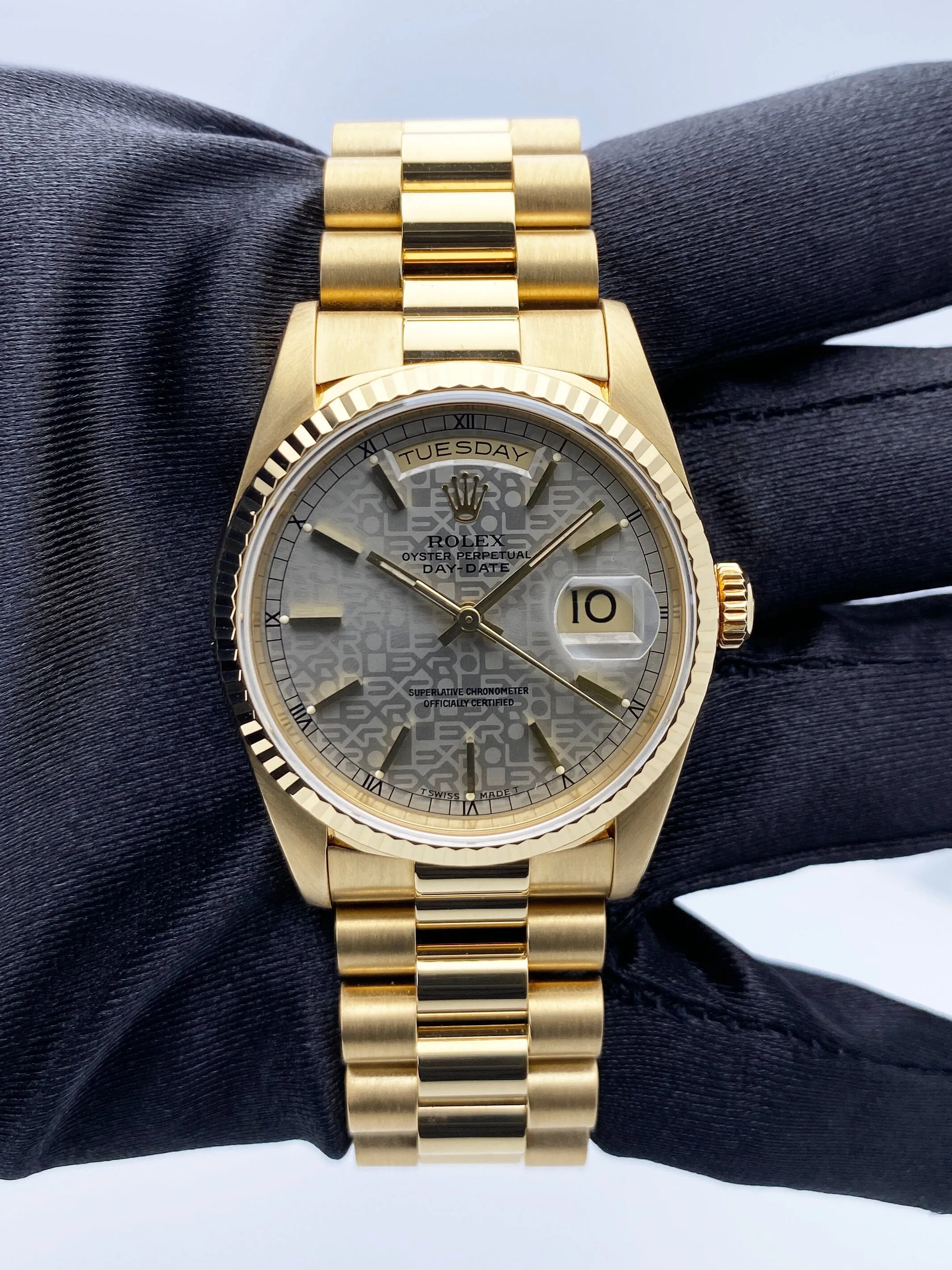 Rolex Day Date 18238 Sliver Anniversary Dial Mens Watch Box Papers
