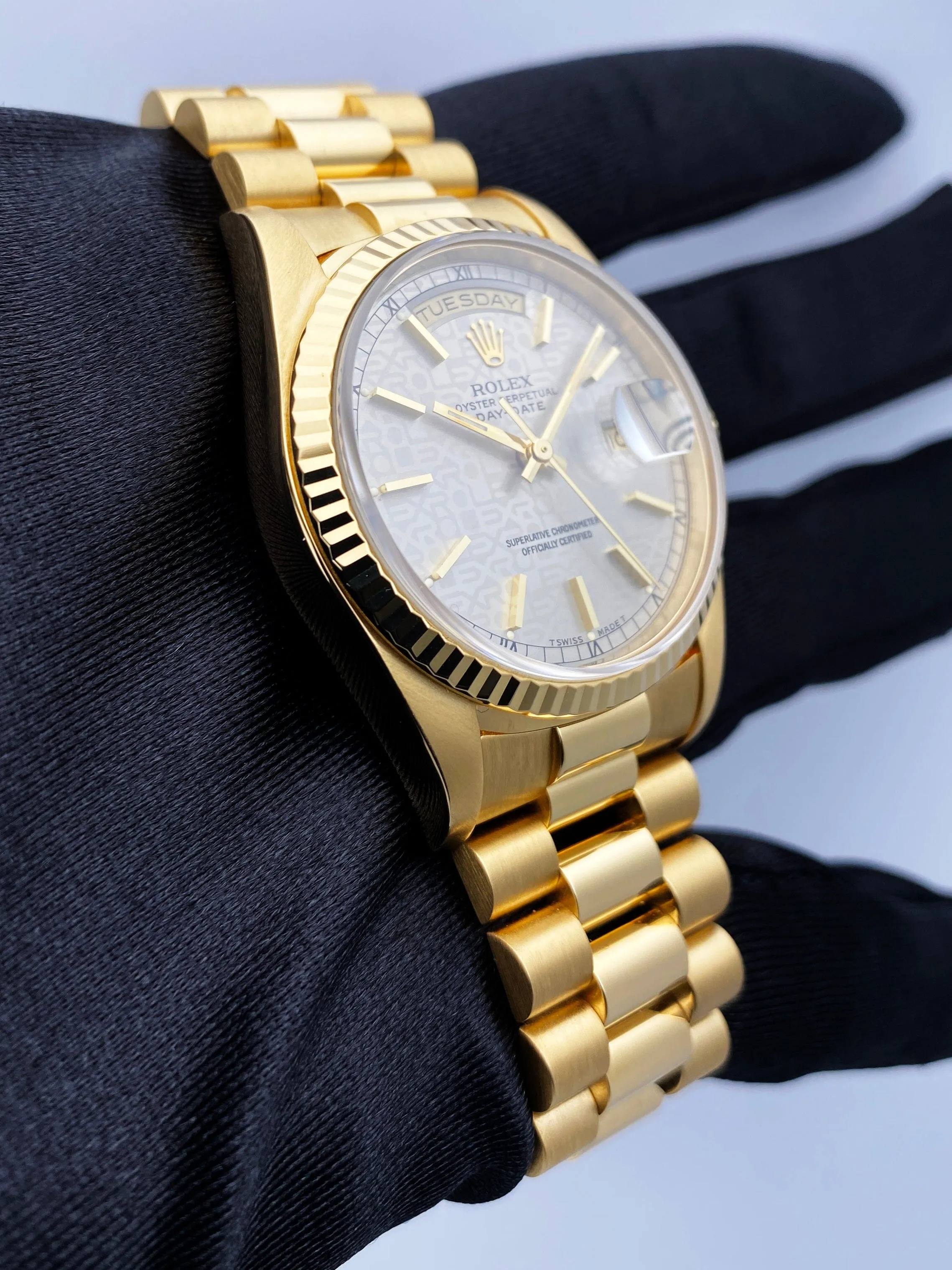 Rolex Day Date 18238 Sliver Anniversary Dial Mens Watch Box Papers
