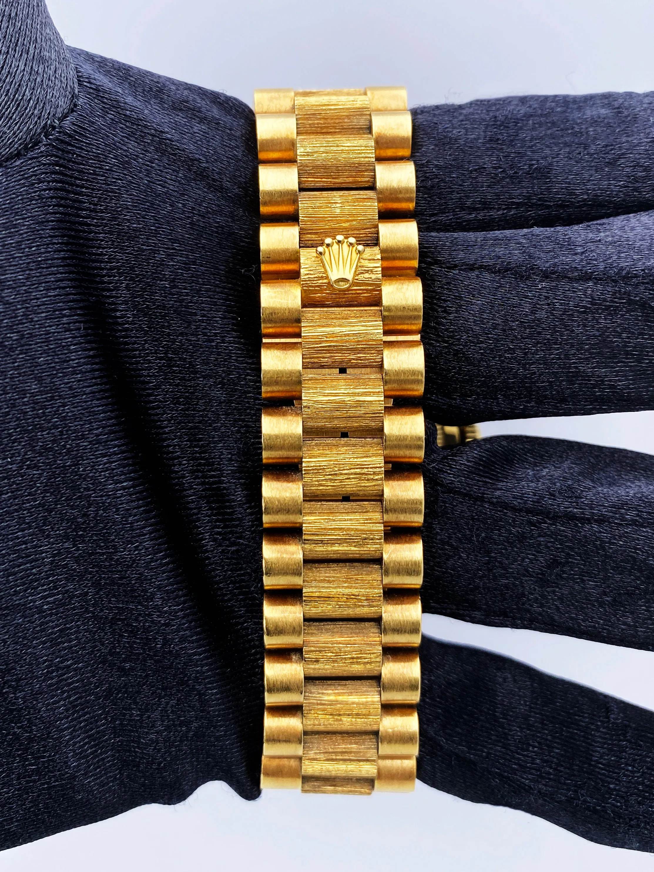 Rolex Day Date 18308 Diamond 18K Yellow Gold Mens Watch