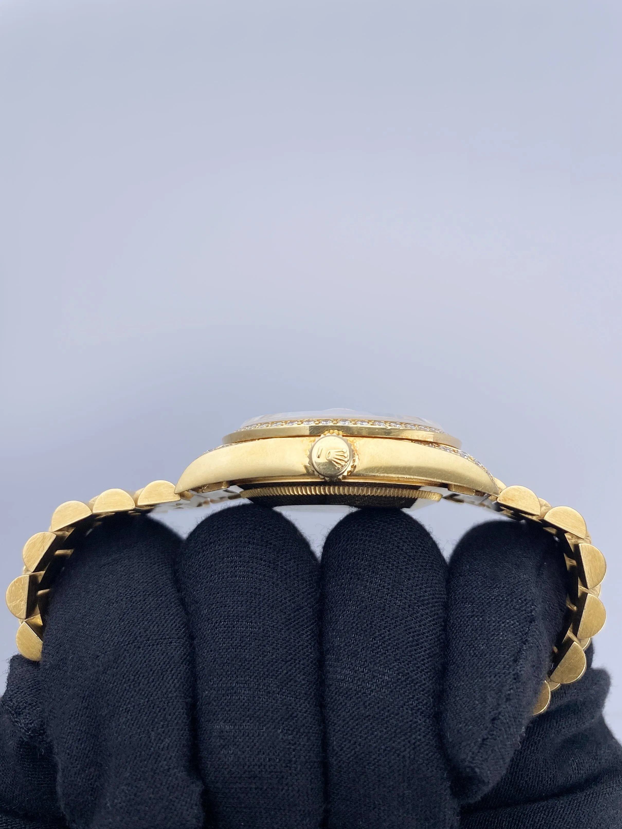 Rolex Day Date 18388 Diamond Dial 18K Yellow Gold Mens Watch