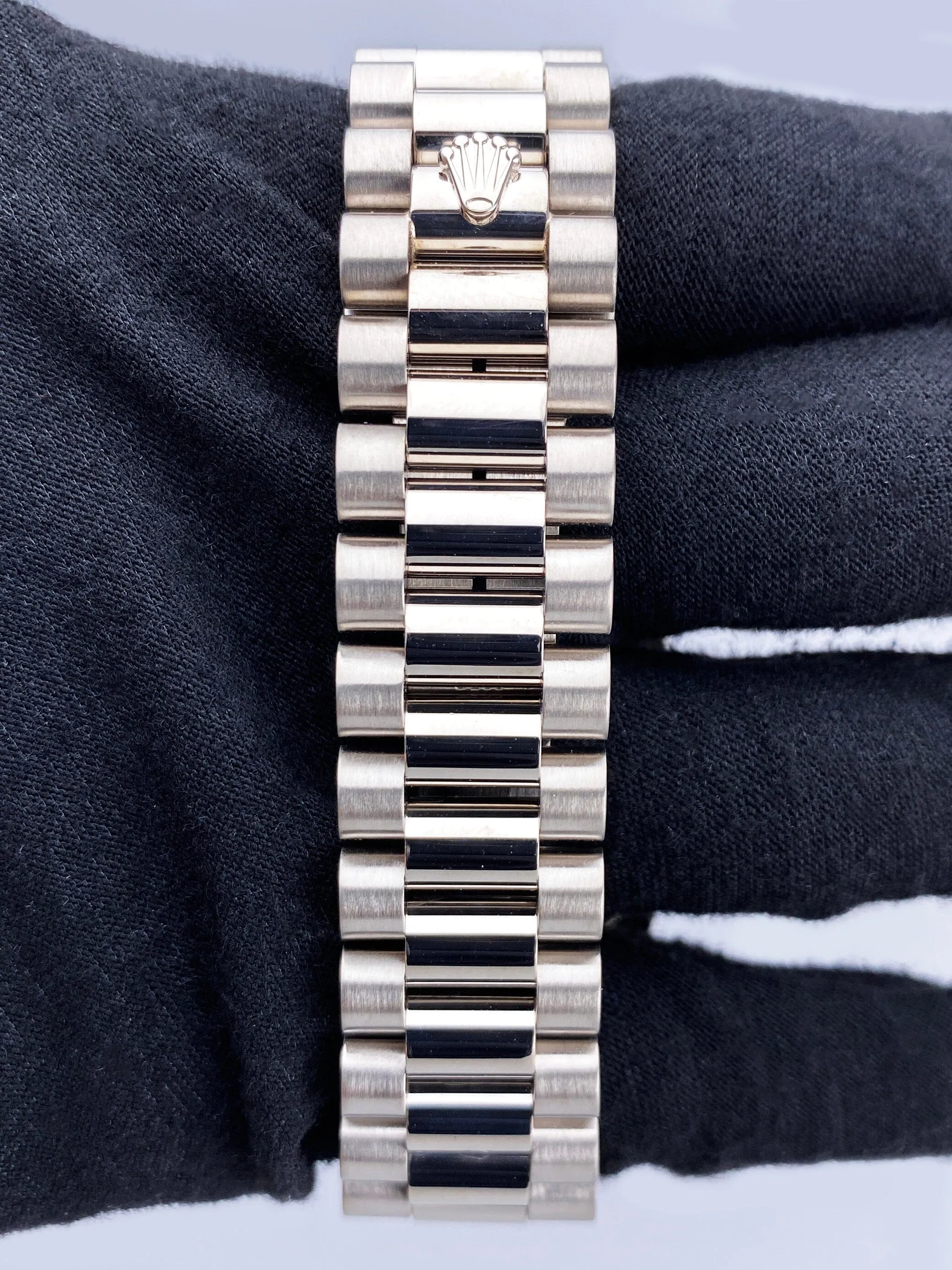 Rolex Day-Date President 18239 18K White Gold Mens Watch
