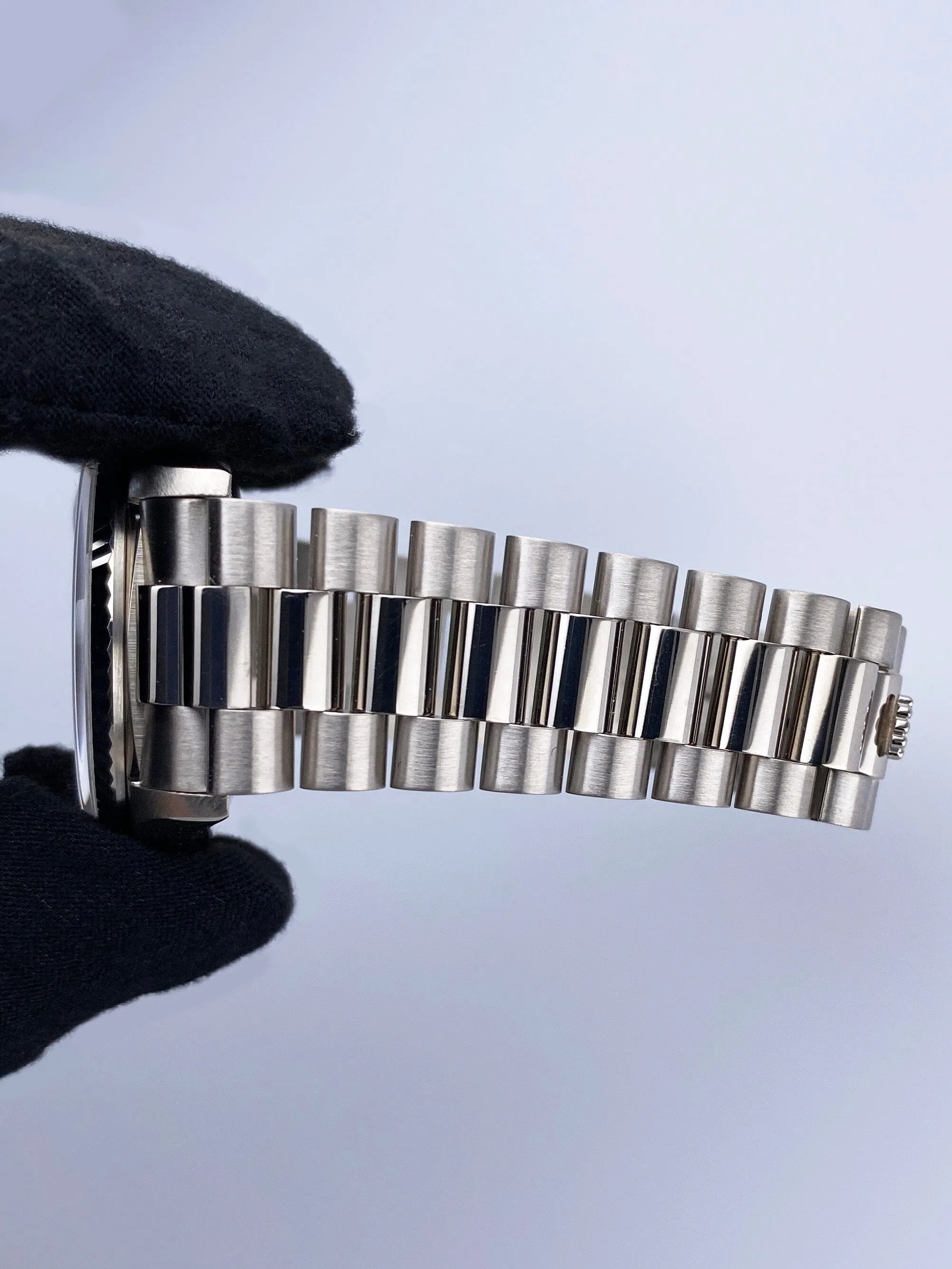 Rolex Day-Date President 18239 18K White Gold Mens Watch