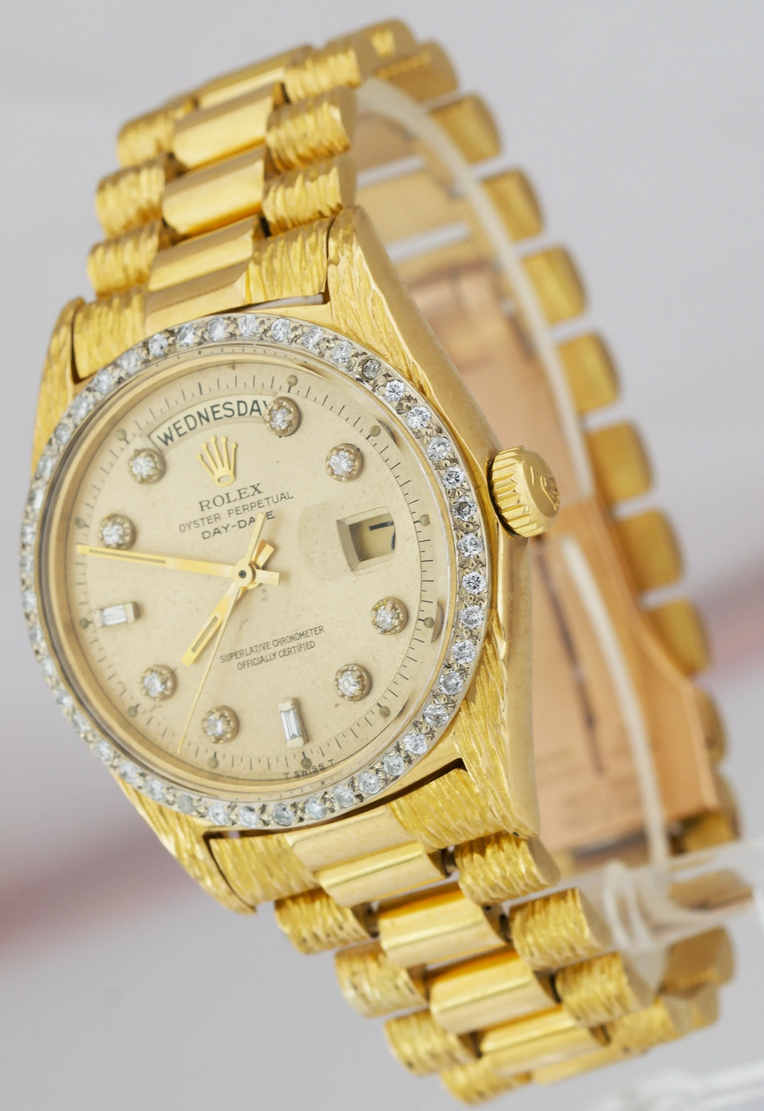 Rolex Day-Date President 36mm DIAMOND BEZEL 18K Yellow Gold Pie-Pan Watch 1803