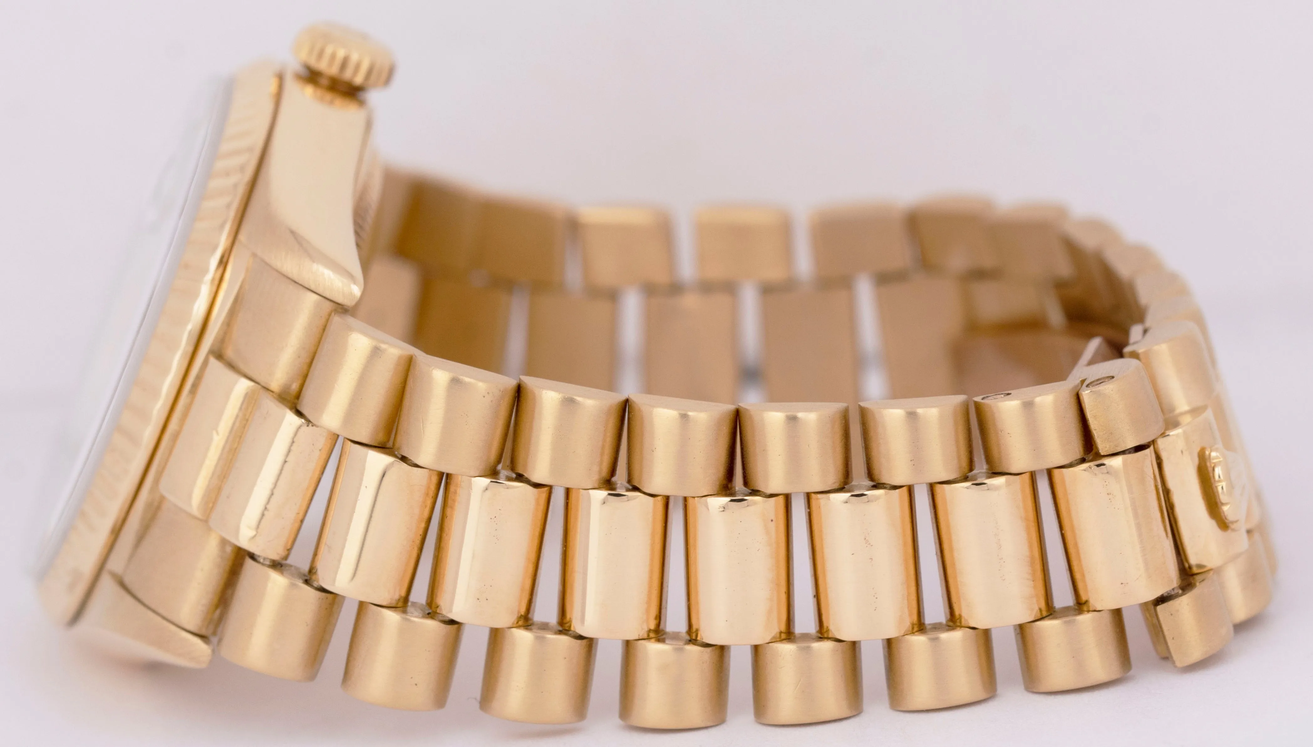Rolex Day-Date President White Roman 18K Yellow Gold 36mm Fluted Watch 18238
