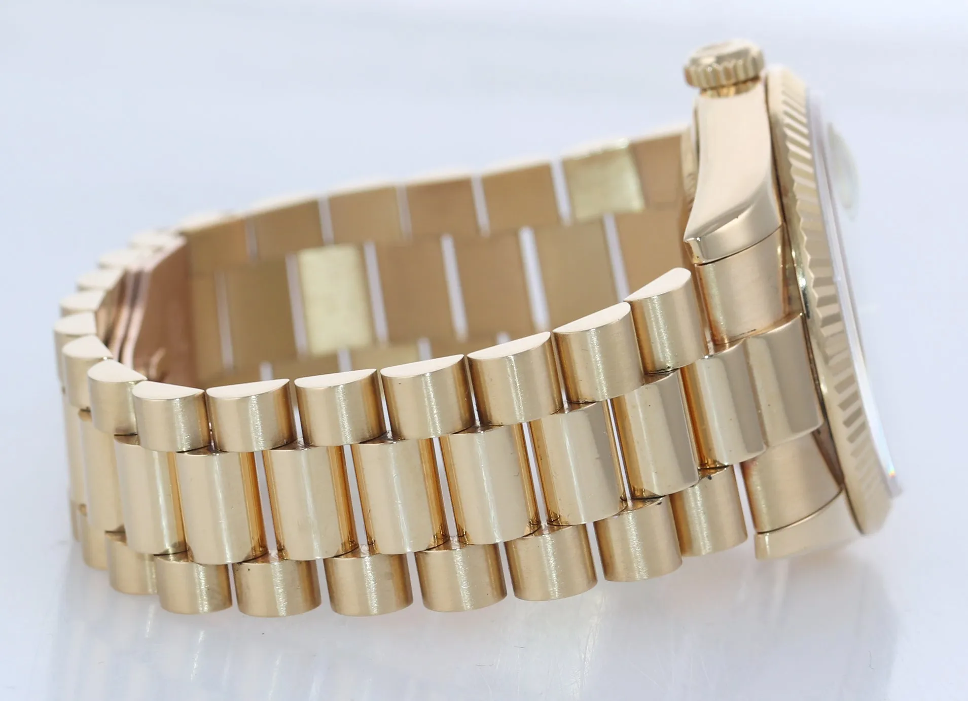Rolex President 18k Yellow Gold HEAVY BAND Champagne Diamond 118238 Watch Box