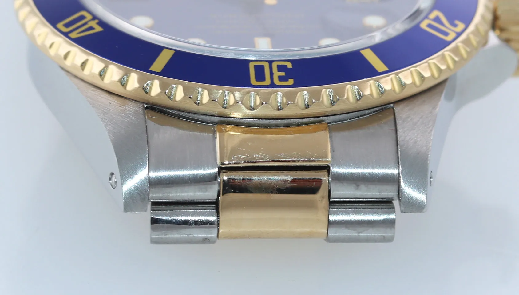 Rolex Submariner 16803 Blue 18k Yellow Gold Two-Tone 40mm Dive Watch Box