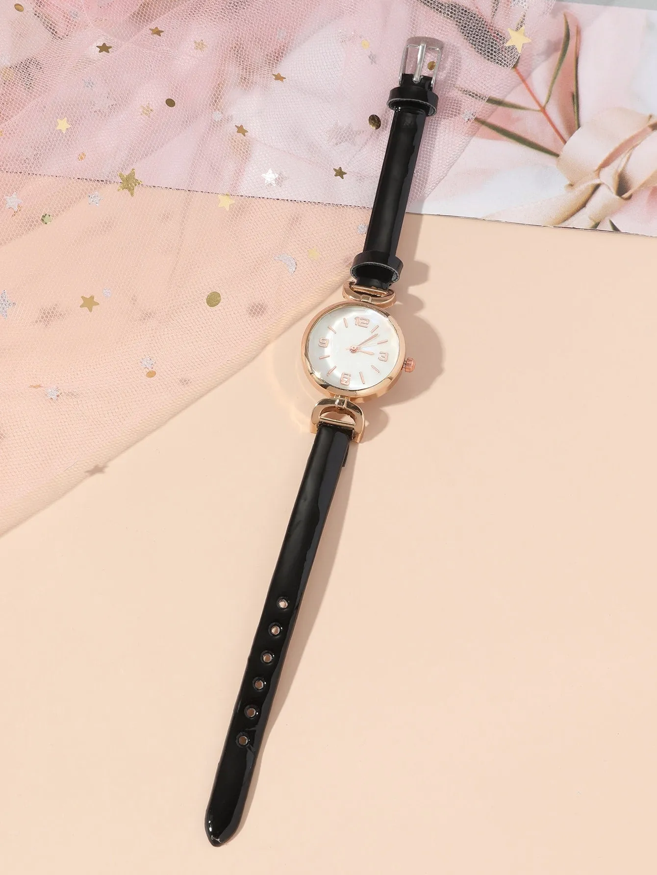 Round Pointer Quartz Watch - Black - FD ⚡