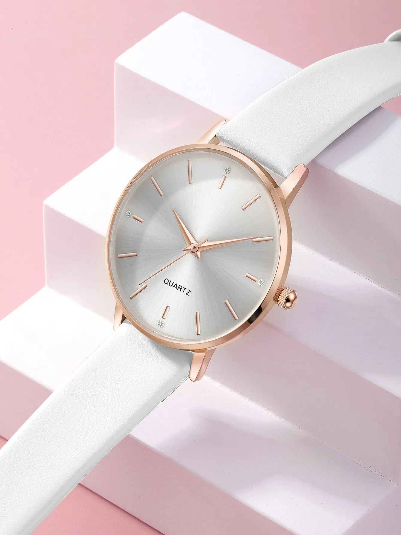 Round Pointer Quartz Watch - White