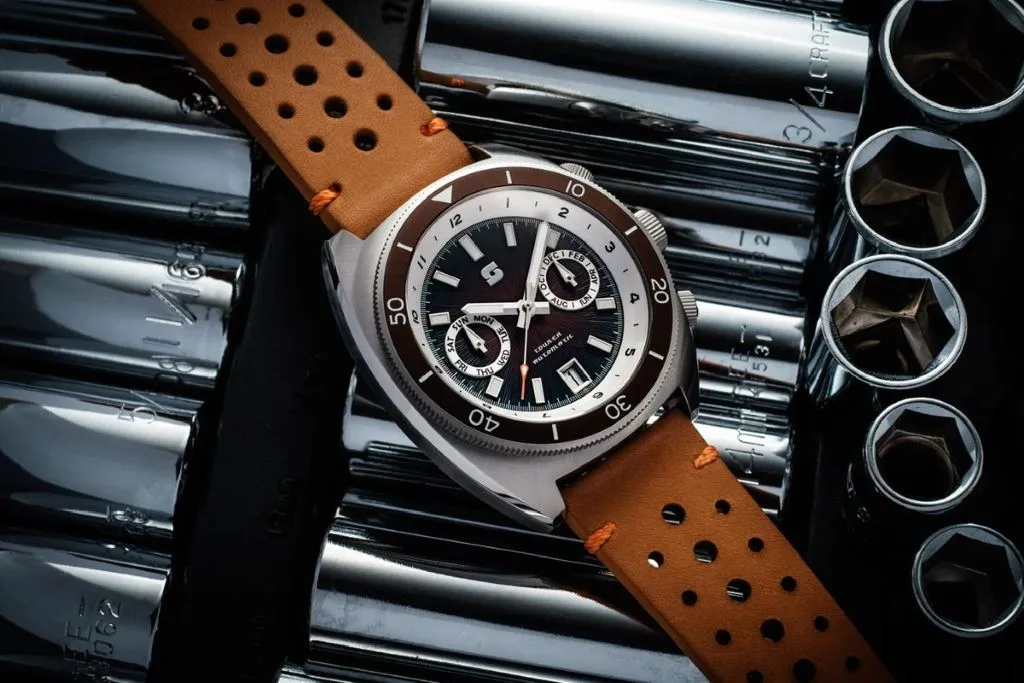 Straton Tourer Triple&nbsp;Calendar (Rust&nbsp;Brown) 200m