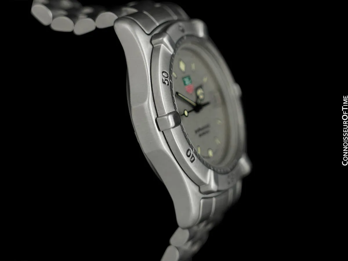 TAG Heuer Professional 2000 Mens Diver Watch, 962.213R - Stainless Steel