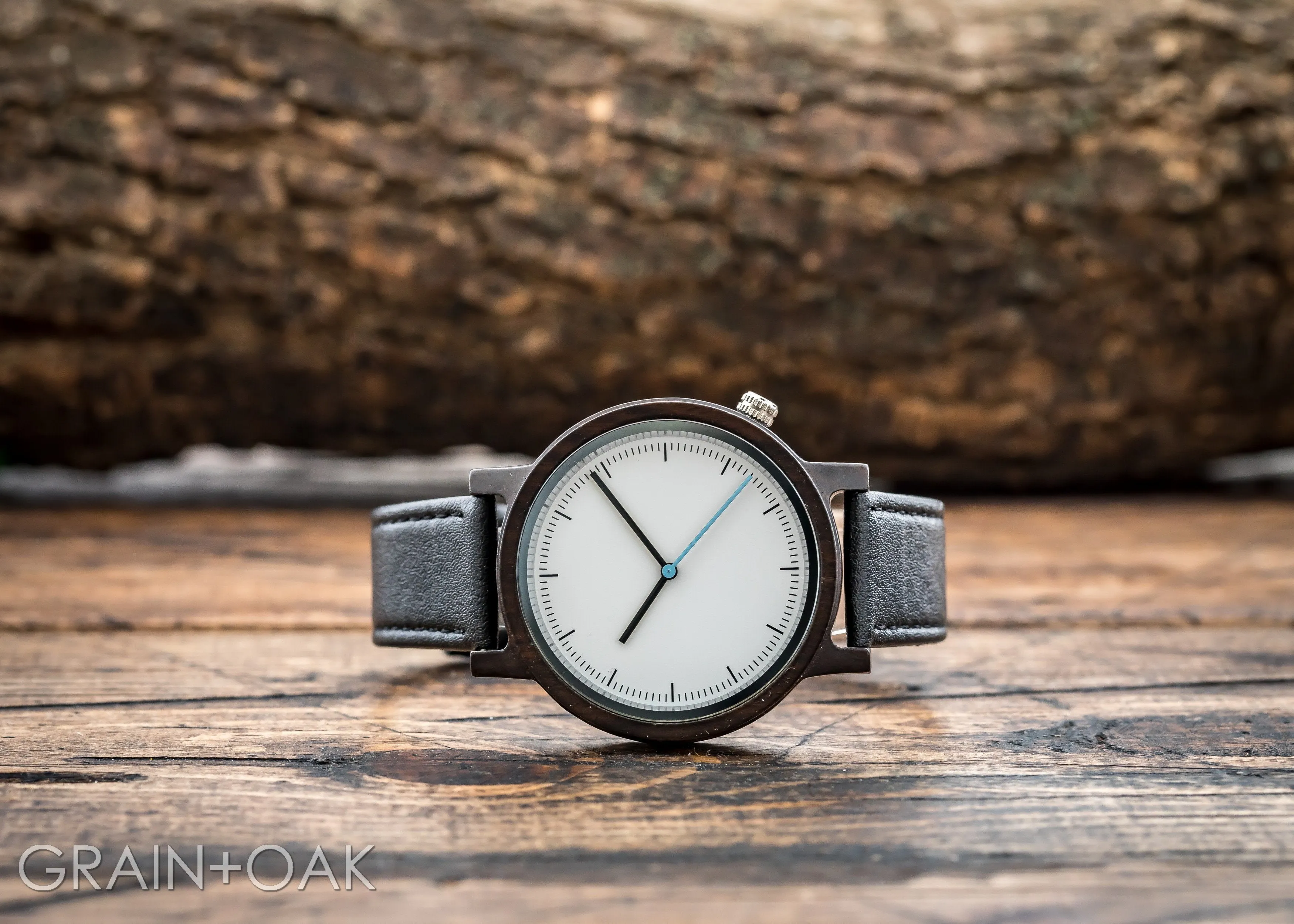 The Atlas Ebony | Set of 8