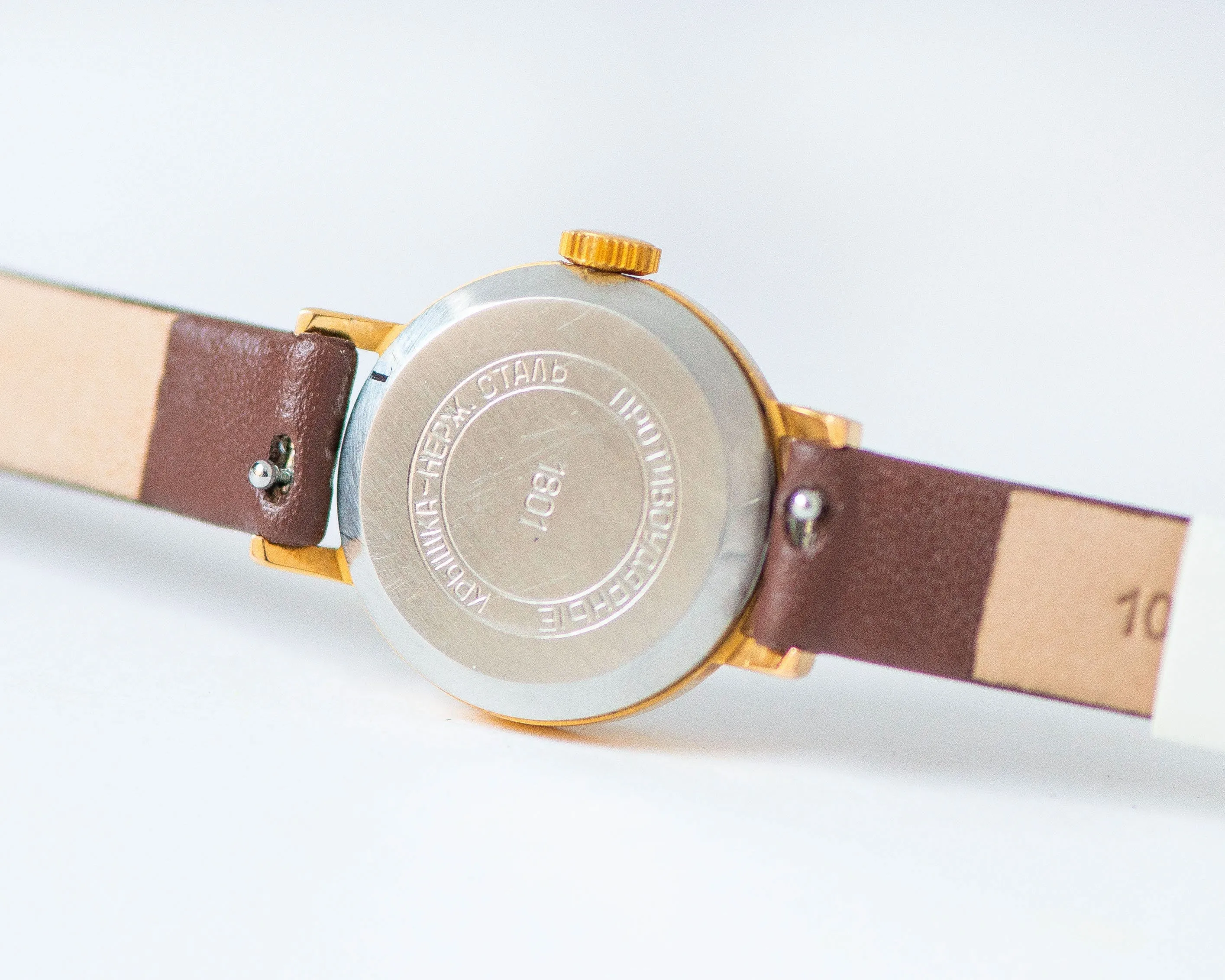 Unused women watch vintage classic Dawn, gold plated lady watch minimalist, shockproof lady watch jewelry gift, new premium leather strap