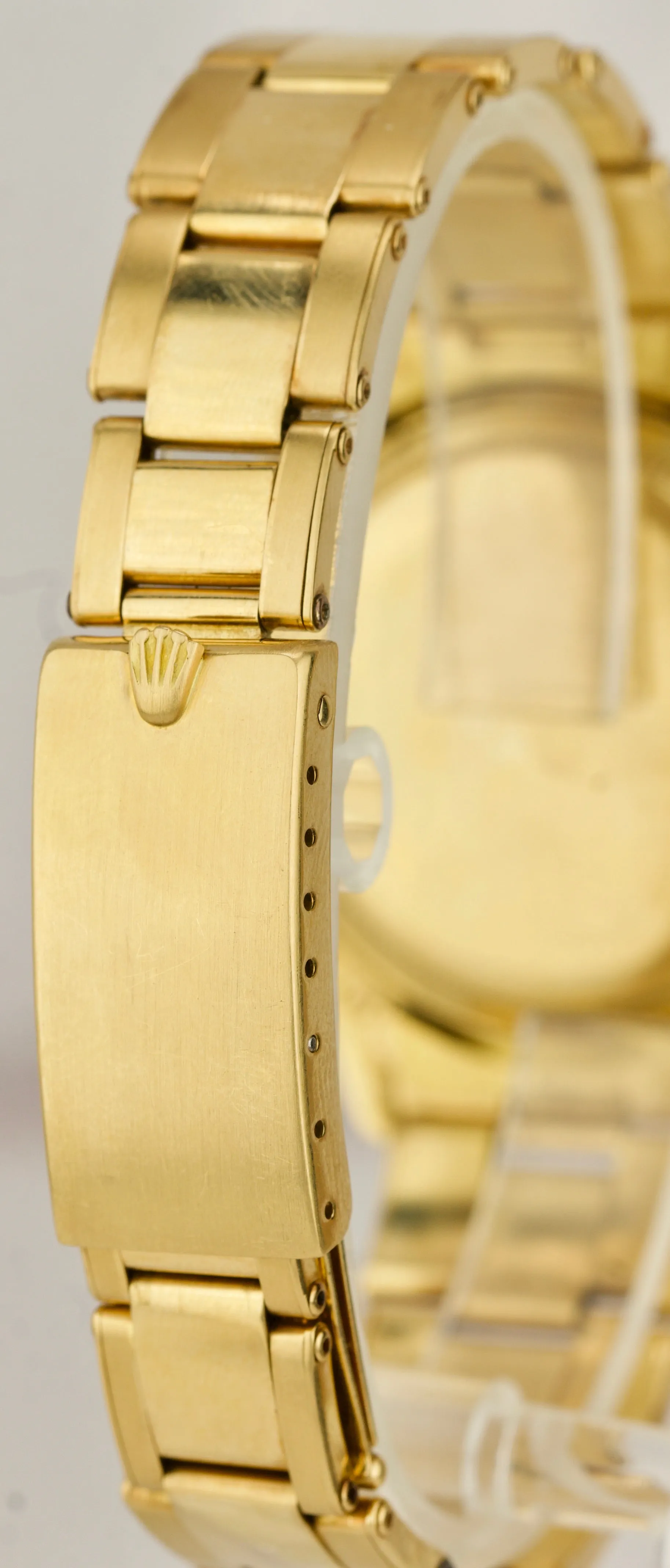 Vintage Rolex Daytona Cosmograph 6265 Black 37mm 18K Yellow Gold Oyster Watch