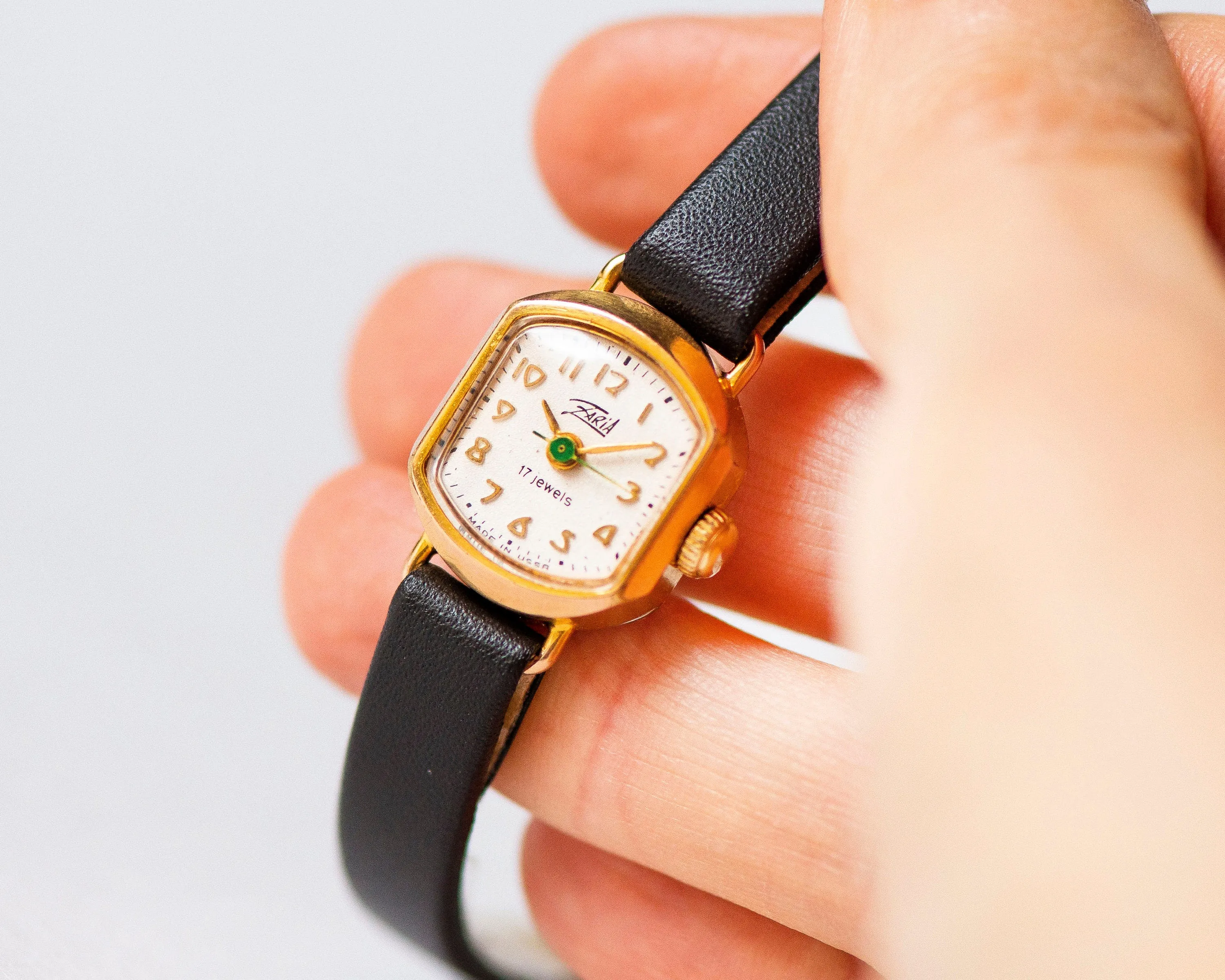 Vintage women's watch gold plated Dawn, lady wristwatch retro jewelry gift, limited edition lady watch simple, new premium leather strap